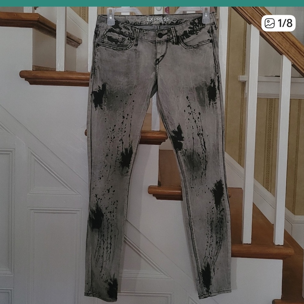 EXPRESS Jeans Zelda Ultra Skinny Paint Splatter Lowrise Size 6 with stretch